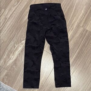 Lululemon Athletica Black Leggings with Subtle Camo